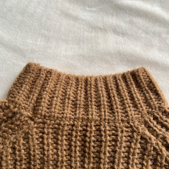 Vince. | Marled Mock Neck Pullover in Ambrite Size Medium - Picture 9 of 9